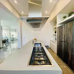 Villa Di 550 Mq Con 4 Camere Piscina E Terrazza Panoramica