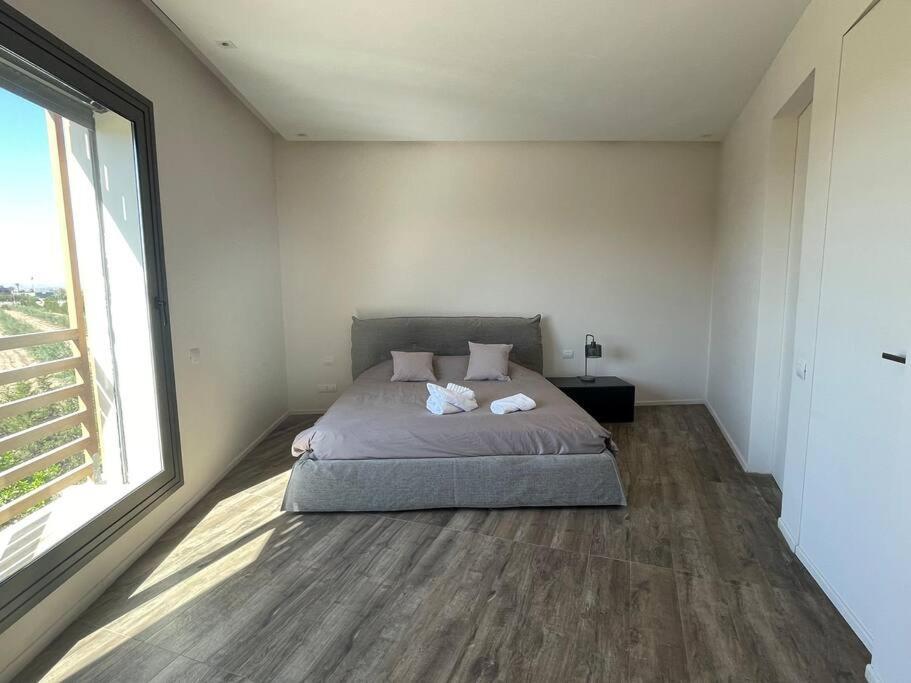Villa Di 550 Mq Con 4 Piscina E Terrazza Panoramica