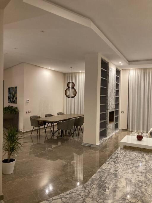 Villa Di 550 Mq Con 4 Piscina E Terrazza Panoramica *