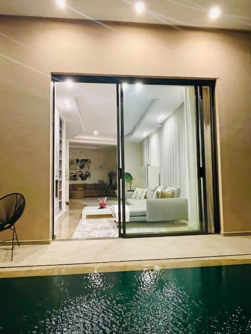 Di 550 Mq Con 4 Piscina E Terrazza Panoramica *