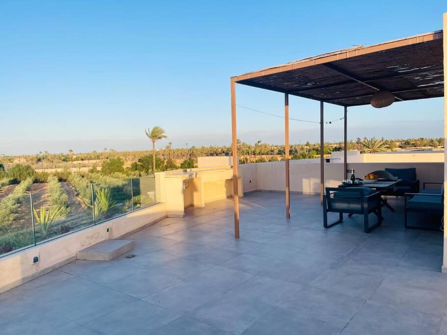 Di 550 Mq Con 4 Piscina E Terrazza Panoramica