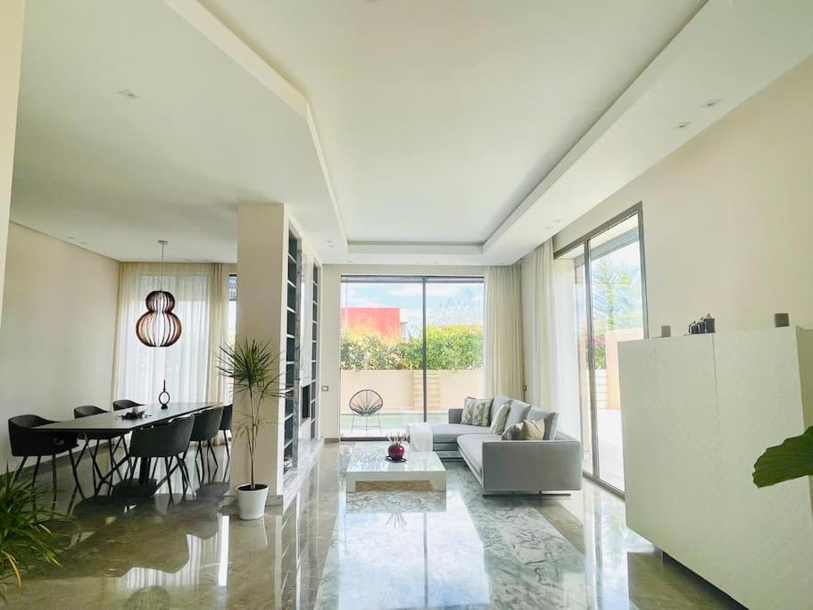 Di 550 Mq Con 4 Piscina E Terrazza Panoramica Marrakesh