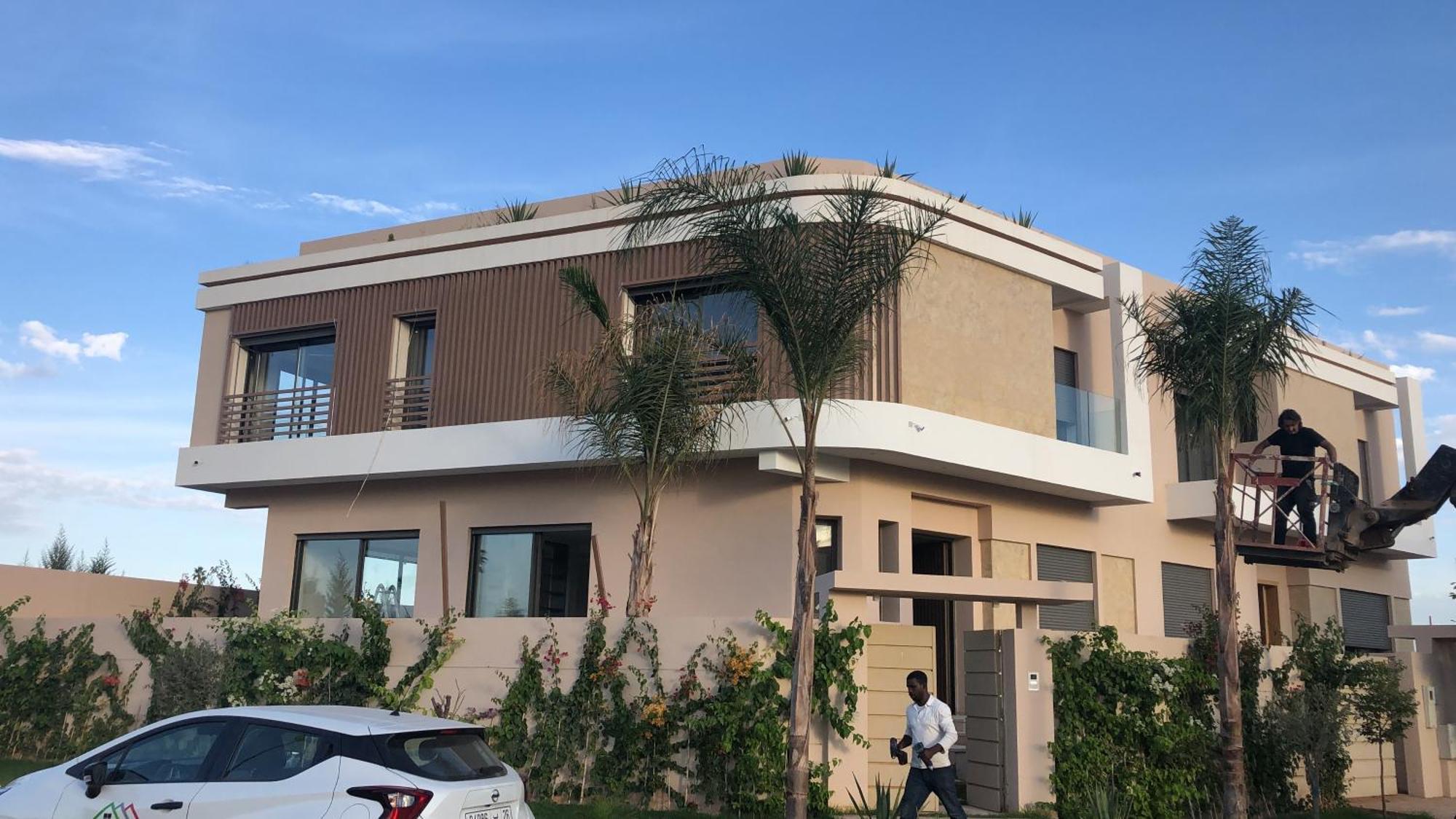 Di 550 Mq Con 4 Piscina E Terrazza Panoramica Villa *